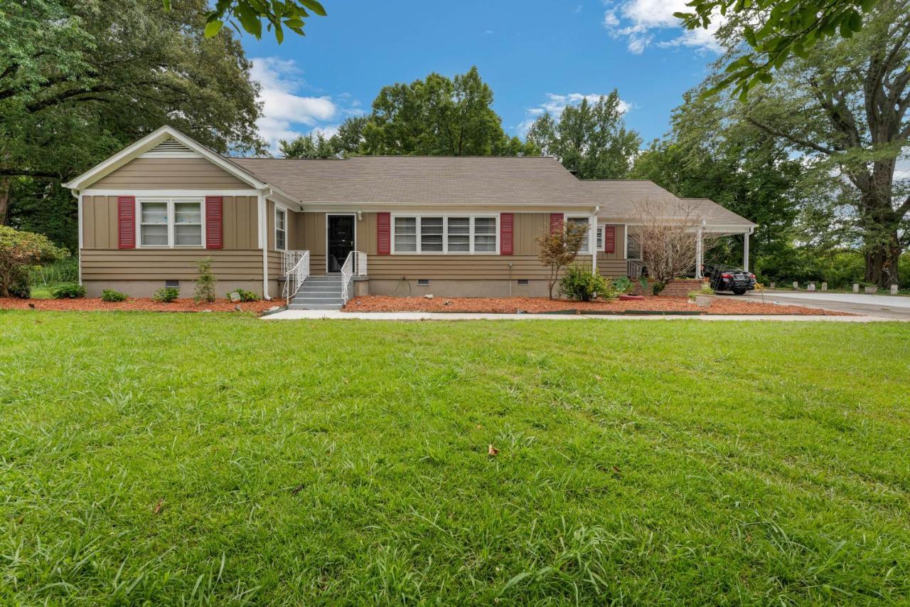 Mins To Graceland Secluded Rambling Ranch Style Home Memphis Exterior foto